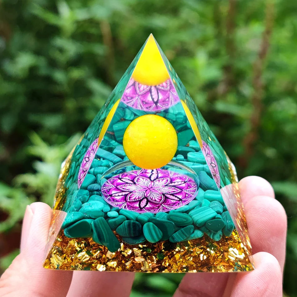 6Cm Orgonite Crystal Pyramid Chakra Spiritual Orgone Pyramid and Generator with Emf Protection for Reiki Healing