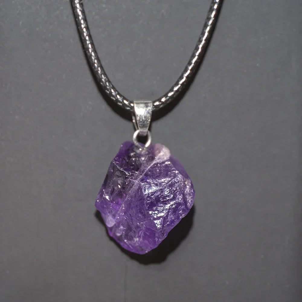 Natural Amethyst Irregular Rough Stone Pendant Clavicle Transparent Quartz Lady Fashion Jewelry Healing Lucky Necklace Gift